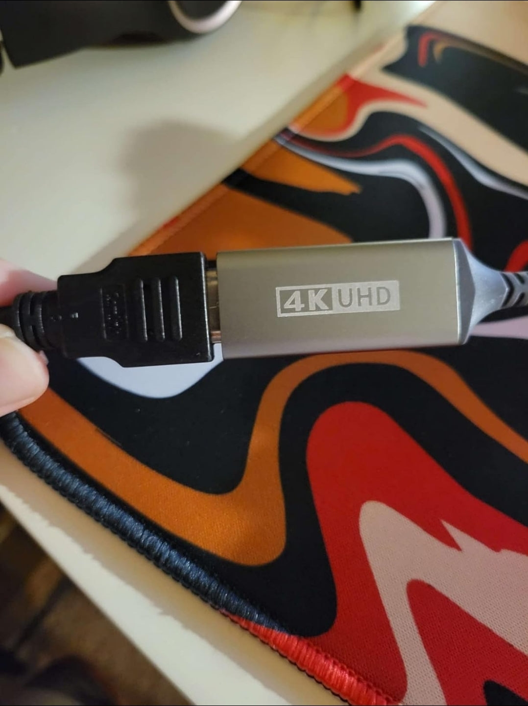Adaptador USB-C a HDMI – Cable Digital de Alta Calidad